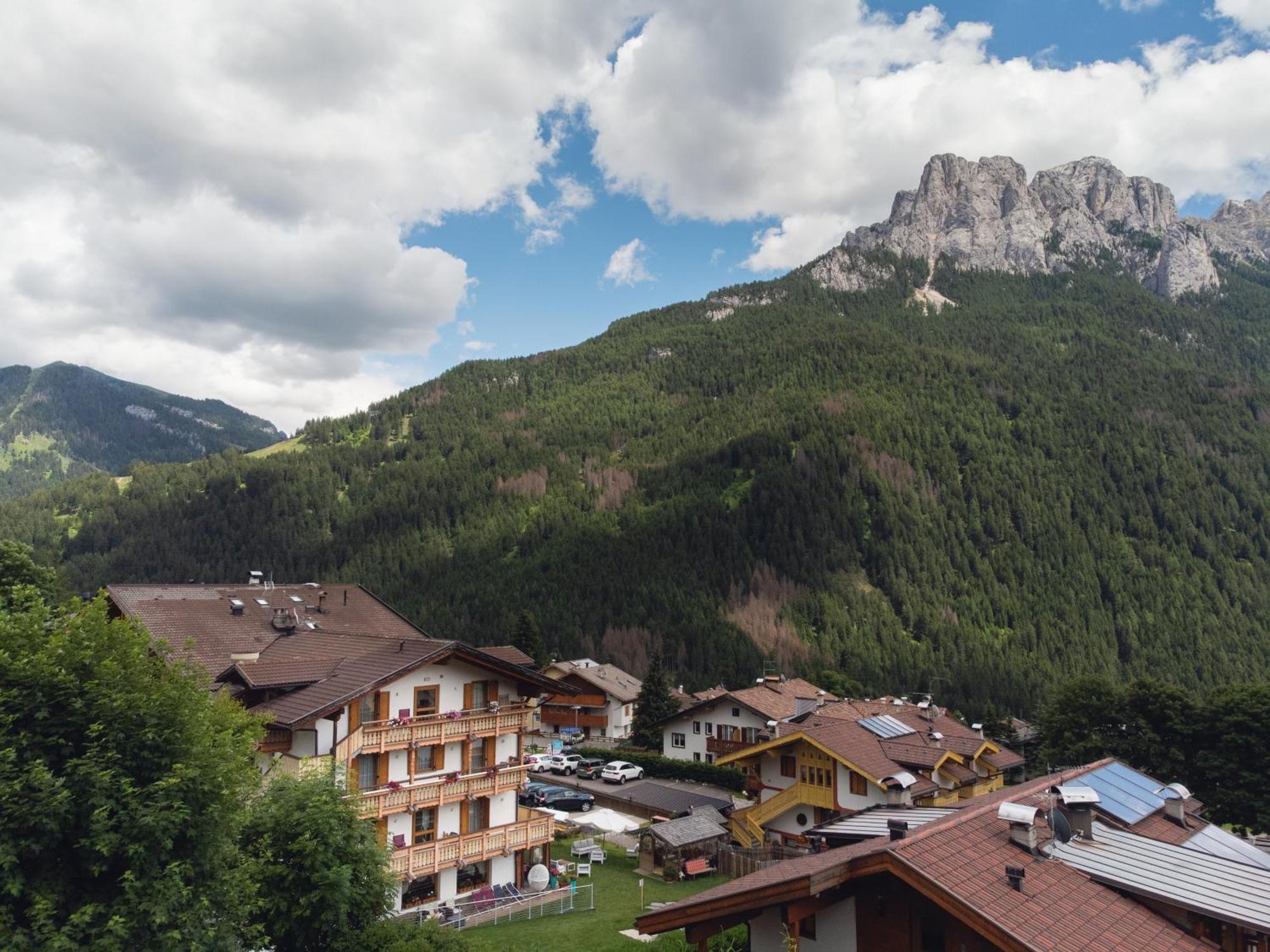 Berg Hotel Latemar Spitze Vigo di Fassa Exterior photo